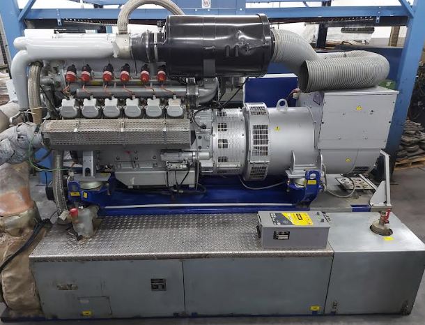 nullPhoto of MTU E3042Z6 Complete combined heat and power CHP natural gas genset with base frame - second hand generator for sale