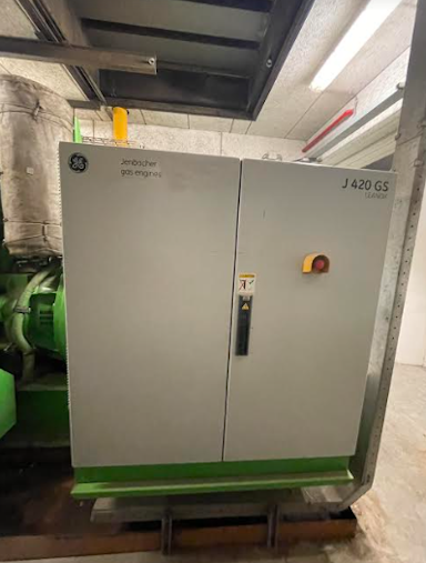 Jenbacher 420 5Photo of Jenbacher Jen 420-GS-B25 Biogas Complete Genset with control panel and generator switch - industrial used generator