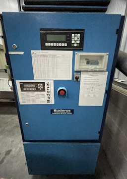 MAN 8Photo showing control panel of a MAN natural gas generator for commercial use - used cogenerator for sale