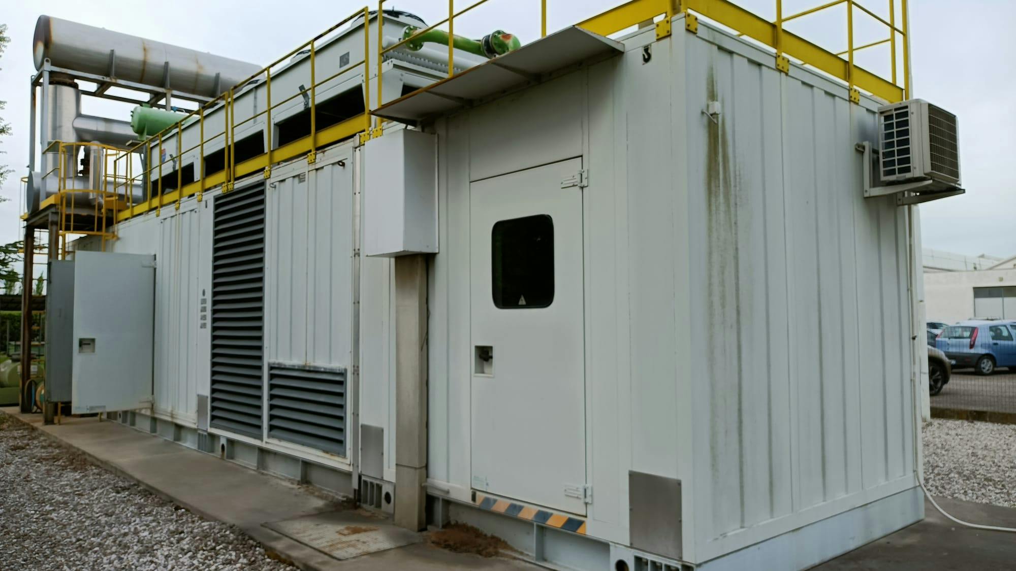 MWM2016 1Photo showing exterior of (Deutz) MWM2016 V16 Natural Gas Generator Set - used gas generator