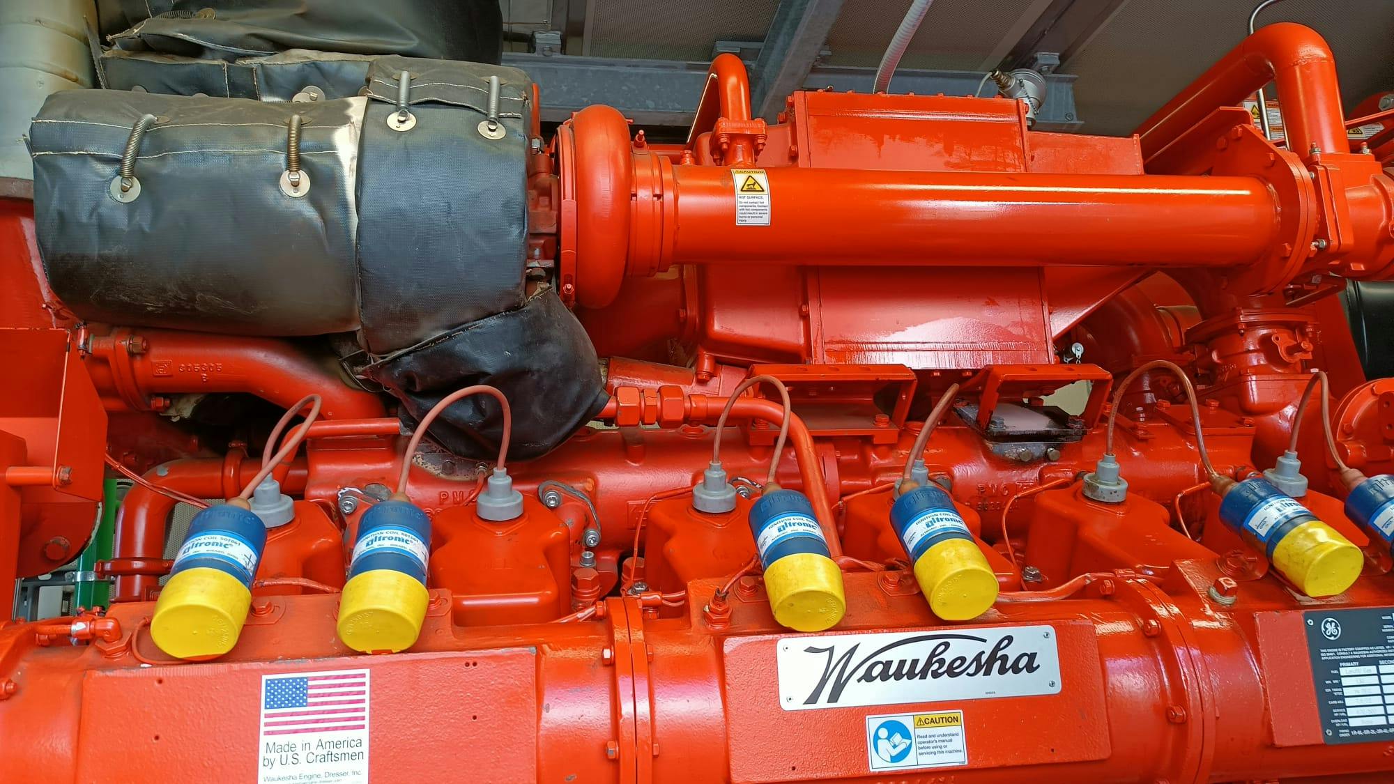 Waukesha Natural Gas Generator Set 480kWPhoto of dual-fuel Waukesha VGF36GLD gas engine, for biogas and natural gas operations - gas generators for sale used
